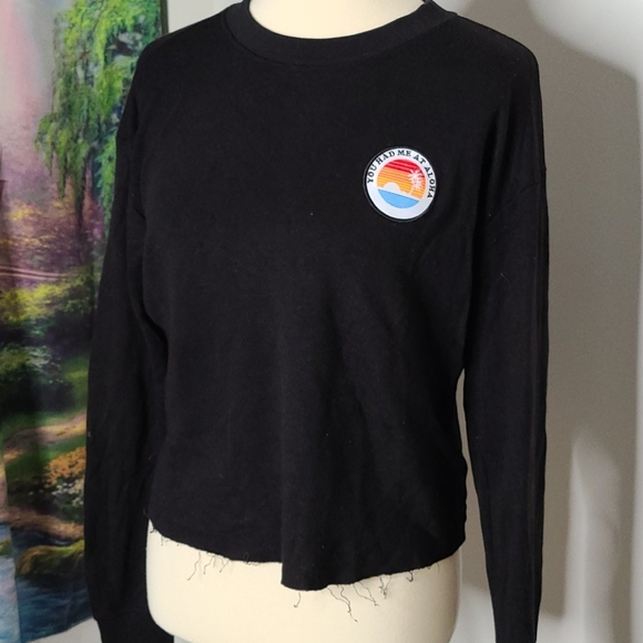 Spiritual Gangster Tops - Spiritual Gangster Aloha long sleeve crop crewneck